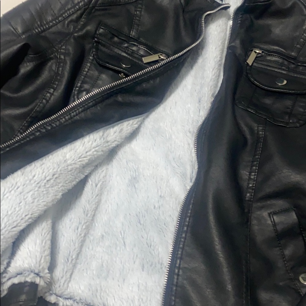 Jacket - Picture 3 of 4